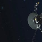 Hvor går Voyagers og Pioneers probes, og hvor lenge skal de fly dit?