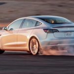 Vahvistettu: Tesla on jo tappanut neljä ihmistä autopilotin syyn kautta
