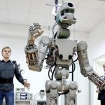 Зібрався на МКС російський робот FEDOR не вліз в люк «Союзу»