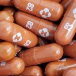Τα χάπια COVID-19 μπορούν να προκαλέσουν επικίνδυνες μεταλλάξεις;
