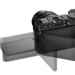 Nikon випустила бездзеркальну камеру формату APS-C початкового рівня
