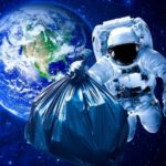 How much garbage is on the ISS and how astronauts throw it away