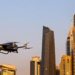 У Дубаї провели випробування електричного двомісного літаючого автомобіля в умовах міста