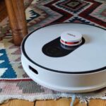 I found a cool robot vacuum cleaner with wet cleaning and self-cleaning. How to buy it at a discount