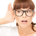 Вчені розповіли, як слух впливає на наш зір