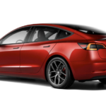 Tesla привітала власників своїх автомобілів, надавши безкоштовну пробну версію розширеного автоматичного керування автомобілем