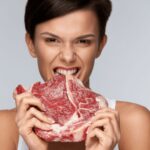 Стала відома ще одна небезпека сирого чи погано приготовленого м'яса