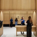 Бенкет під час чуми: Apple відкрила розкішний магазин у Лондоні