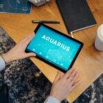 Aquarius Cmp NS220RE is a thin and light tablet from Russian developers