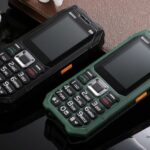 Joc. UNIWA M6000 – telefon cu buton cu patru cartele SIM și baterie de 16800 mAh